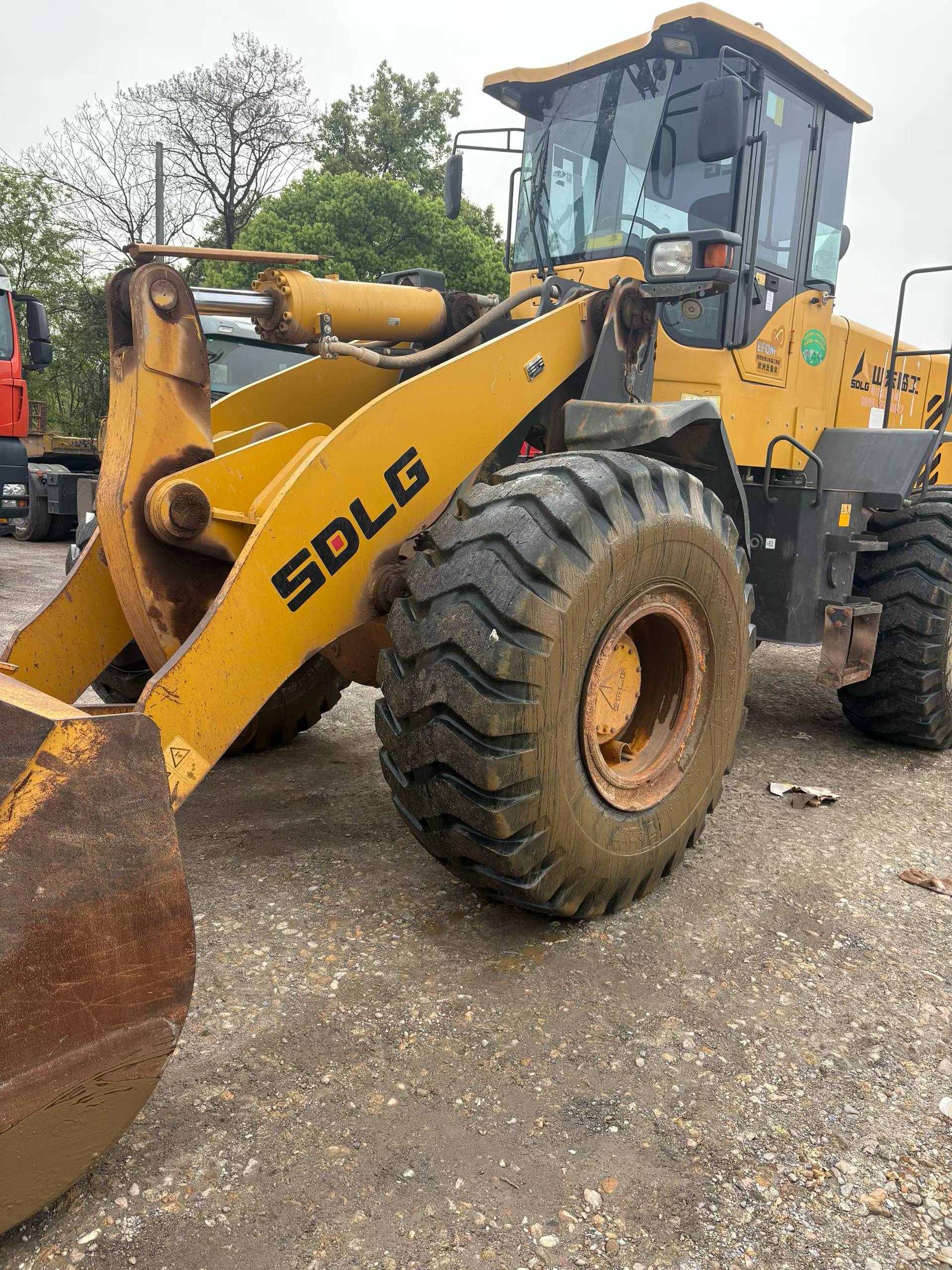 Buy SDLG L955L Used Loader