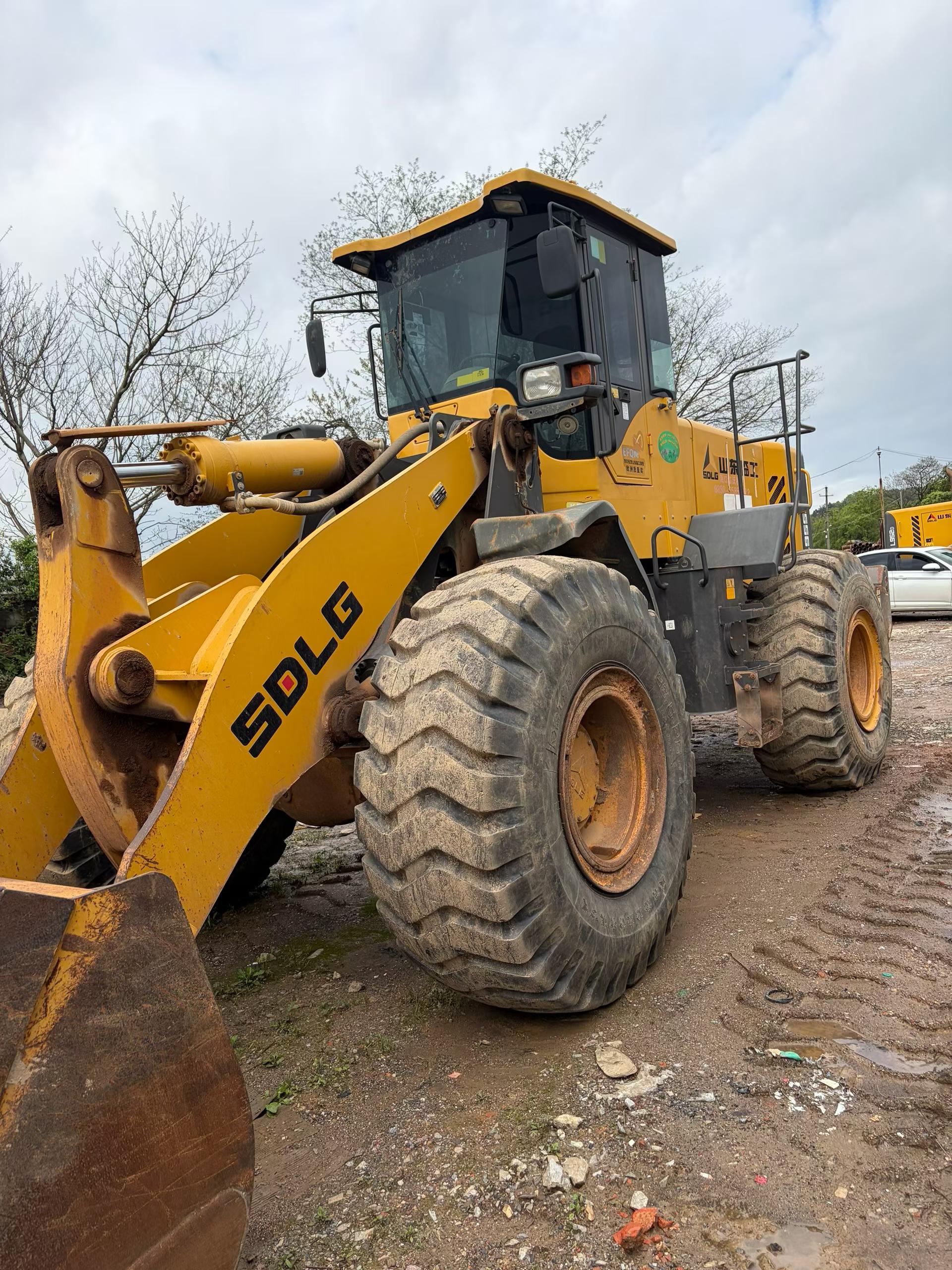 Buy SDLG L955L Used Loader / 4
