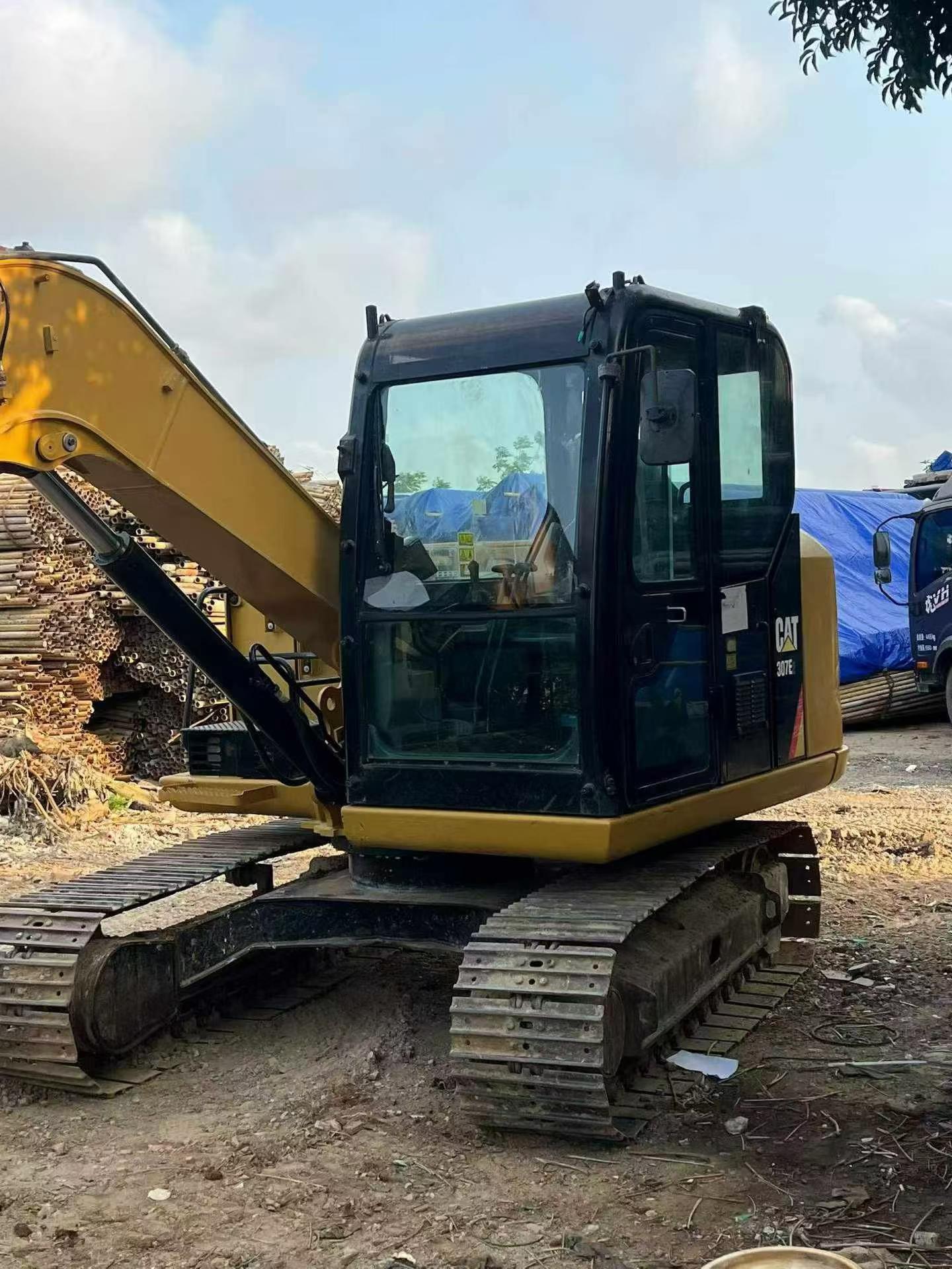 Buy Caterpillar 307B Used Excavator / 6