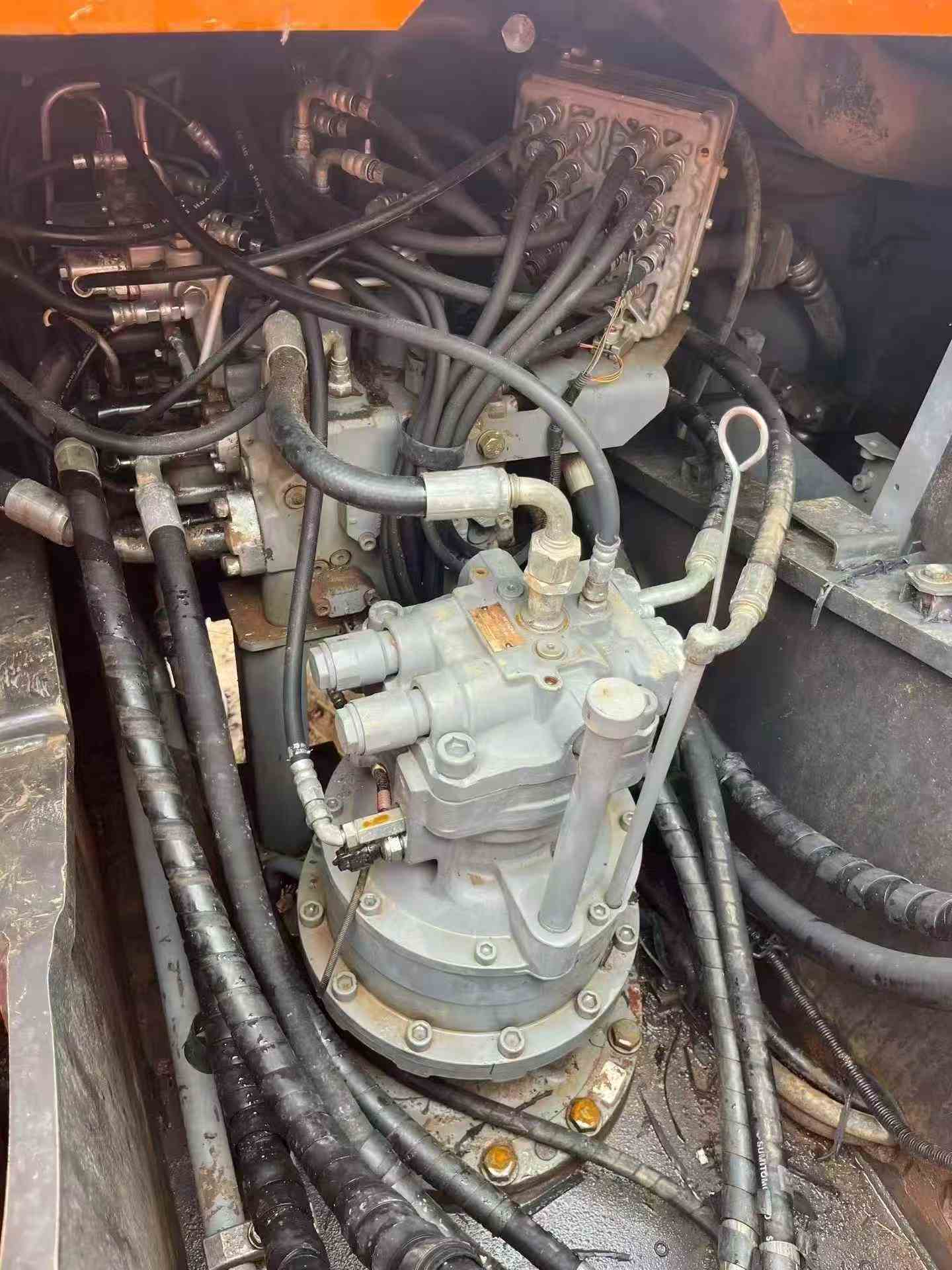 Buy Hitachi ZH200-5A Used Excavator / 5