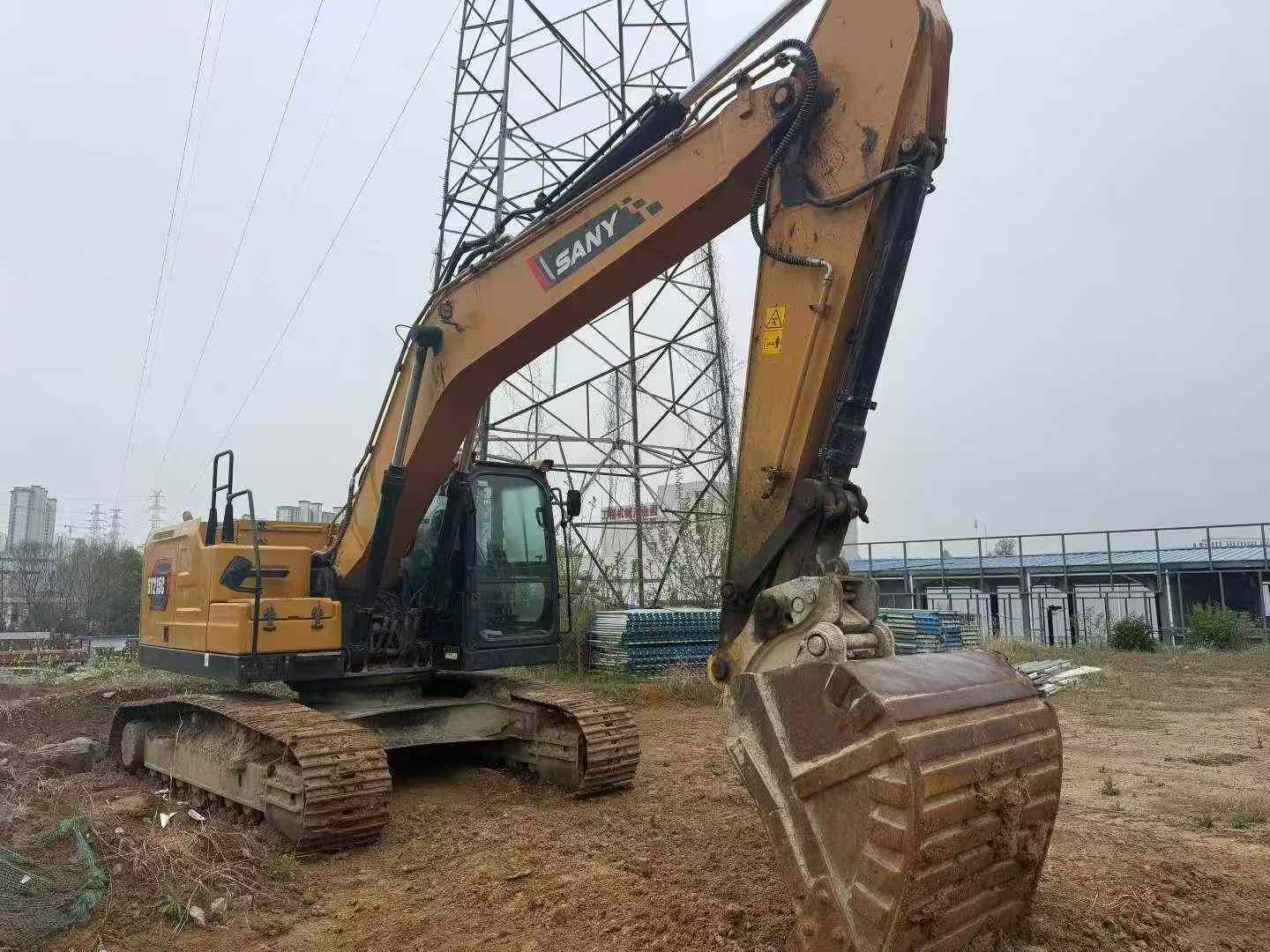 Buy Sany SY215C Used Excavator / 3
