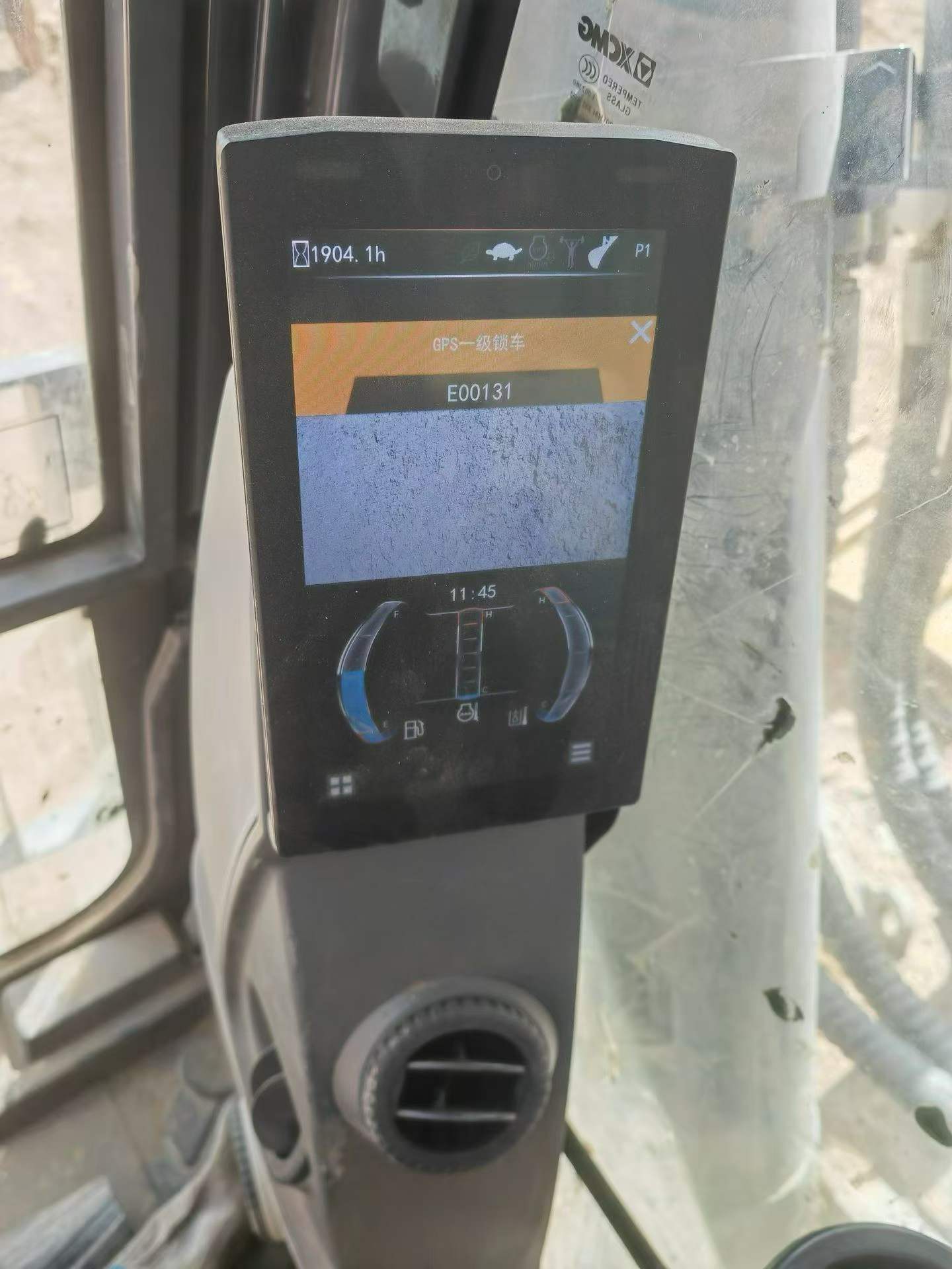 Buy XCMG XE600DK Used Excavator / 5