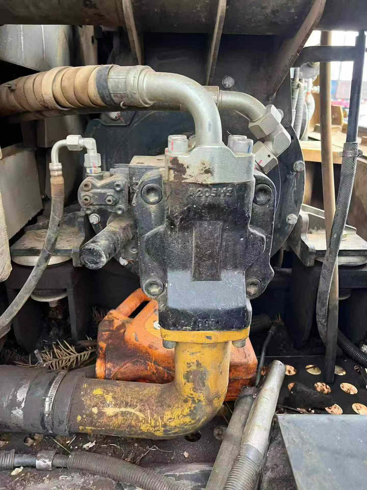 Buy Sany SY95C Used Excavator / 4