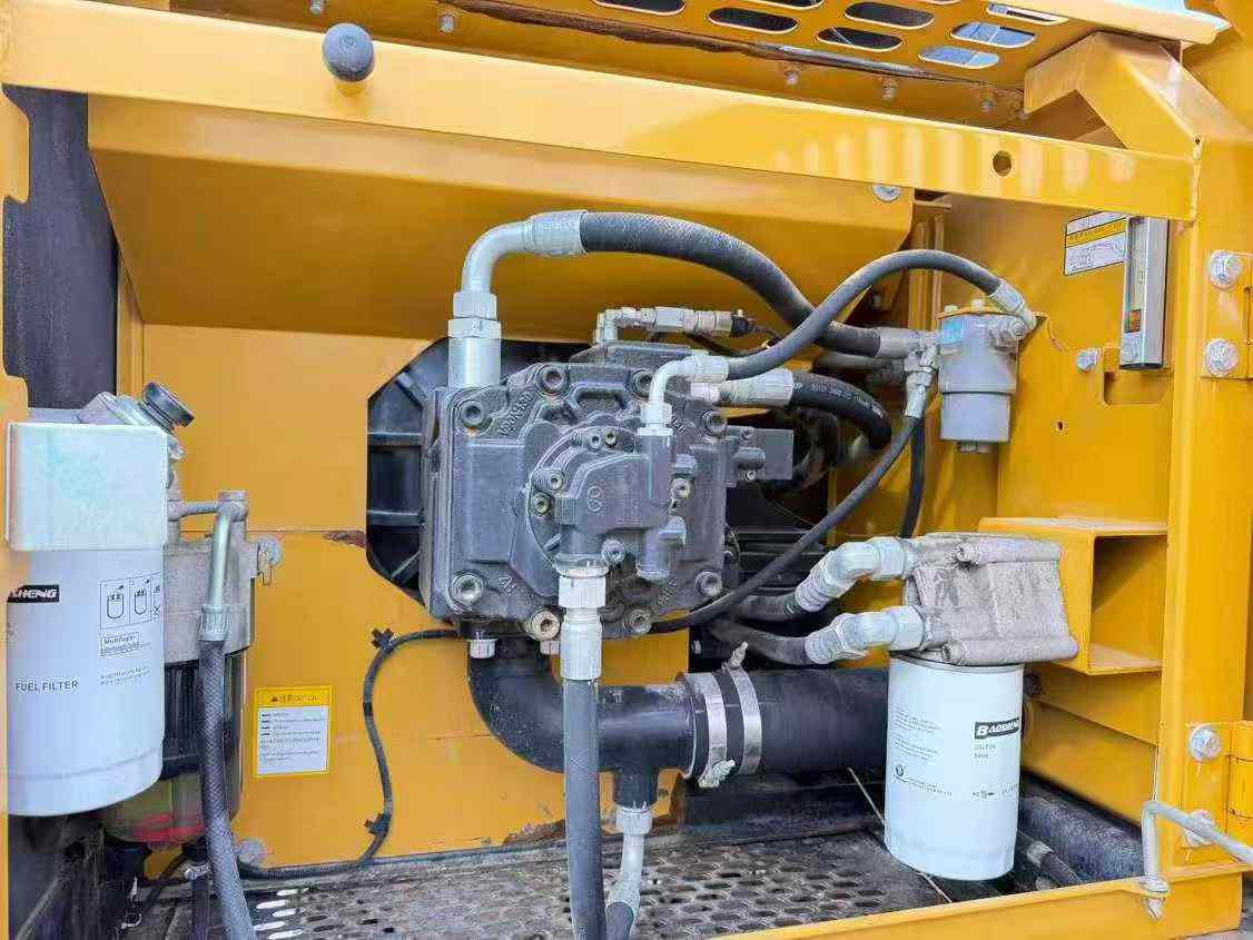 Buy Sany SY205C Used Excavator / 5