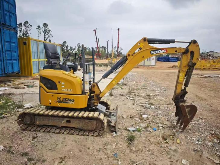 Buy XCMG XE17U Used Excavator / 1