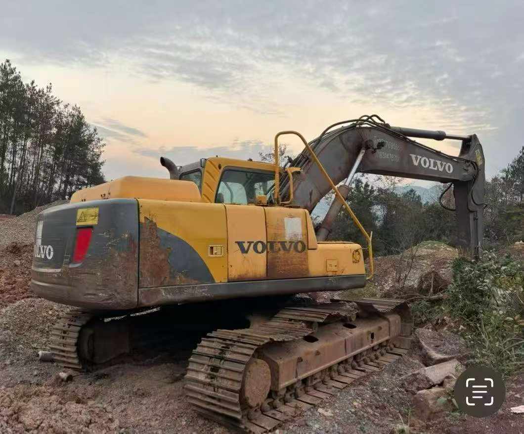 Buy Volvo EC210B Used Excavator / 8