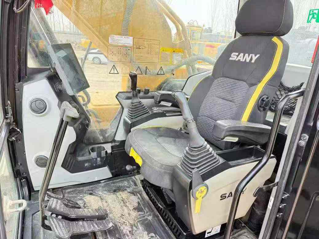 Buy Sany SY205C Used Excavator / 9