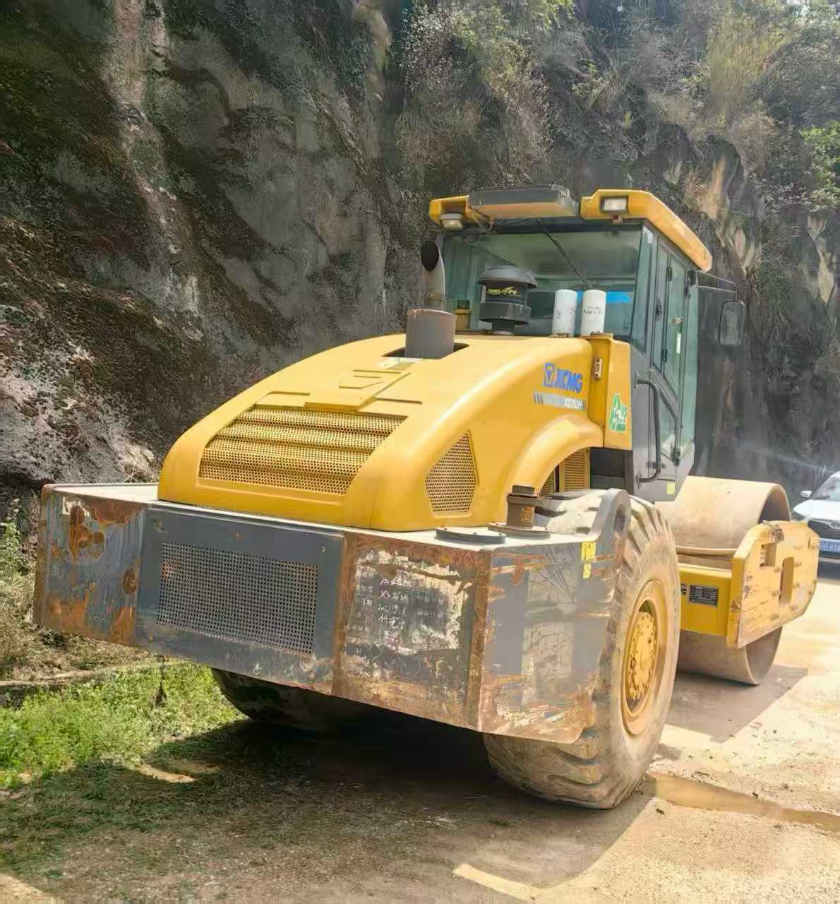 Buy XCMG XE26U Used Excavator / 2