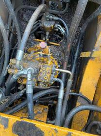 Buy Sany SY245H Used Excavator / 3 Buy Sany SY245H Used Excavator / 3