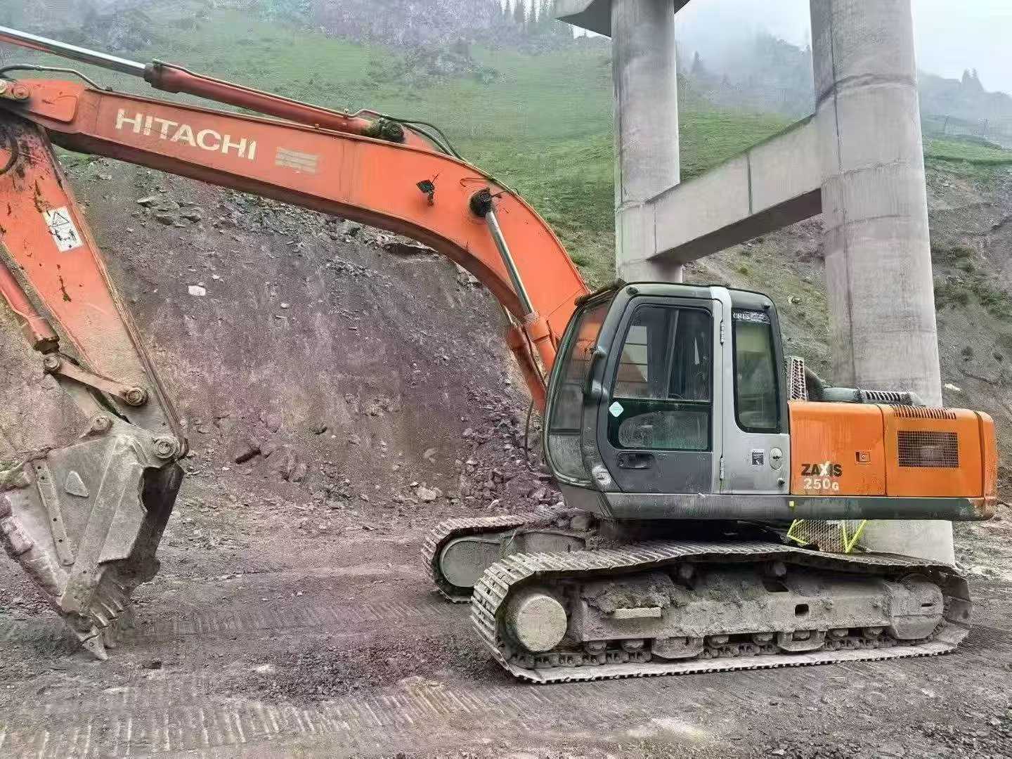 Buy Hitachi ZX240 Used Excavator / 7 Buy Hitachi ZX240 Used Excavator / 7