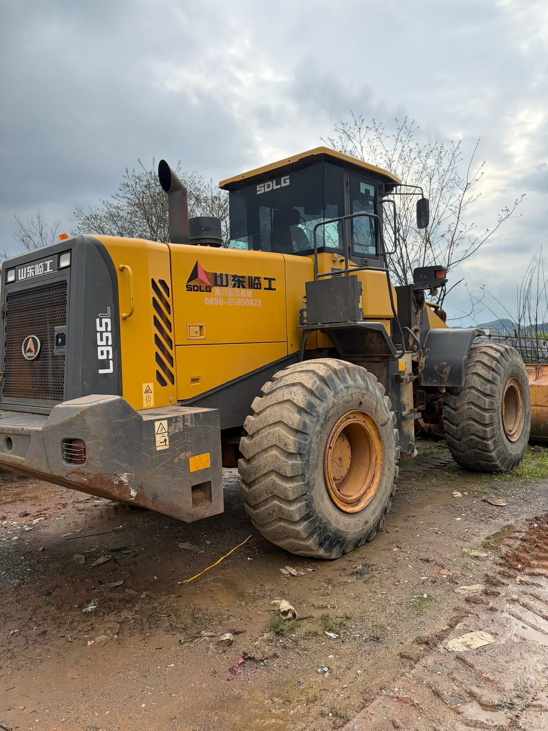 Buy SDLG L955L Used Loader