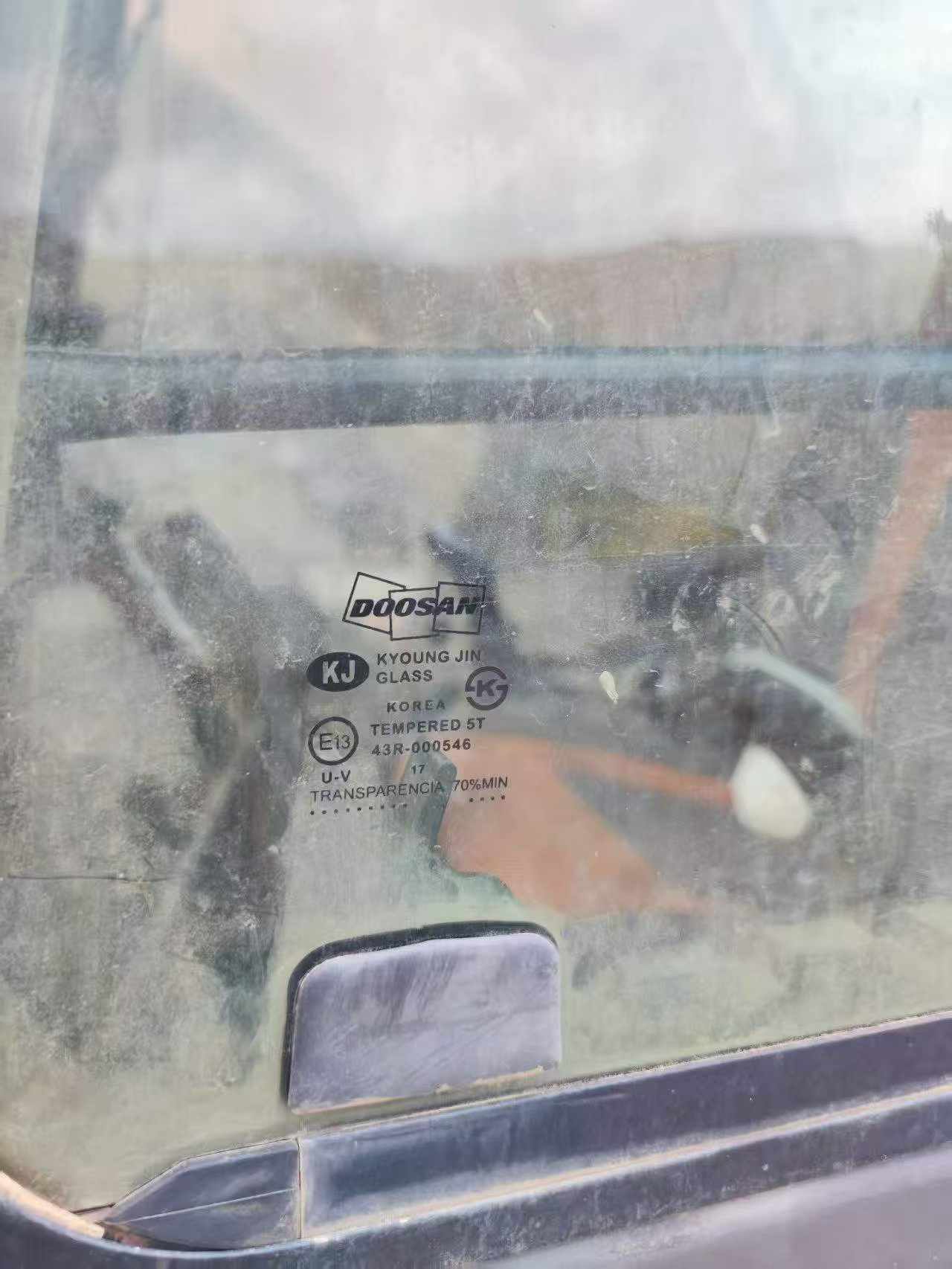 Buy Doosan DX520LC Used Excavator / 8