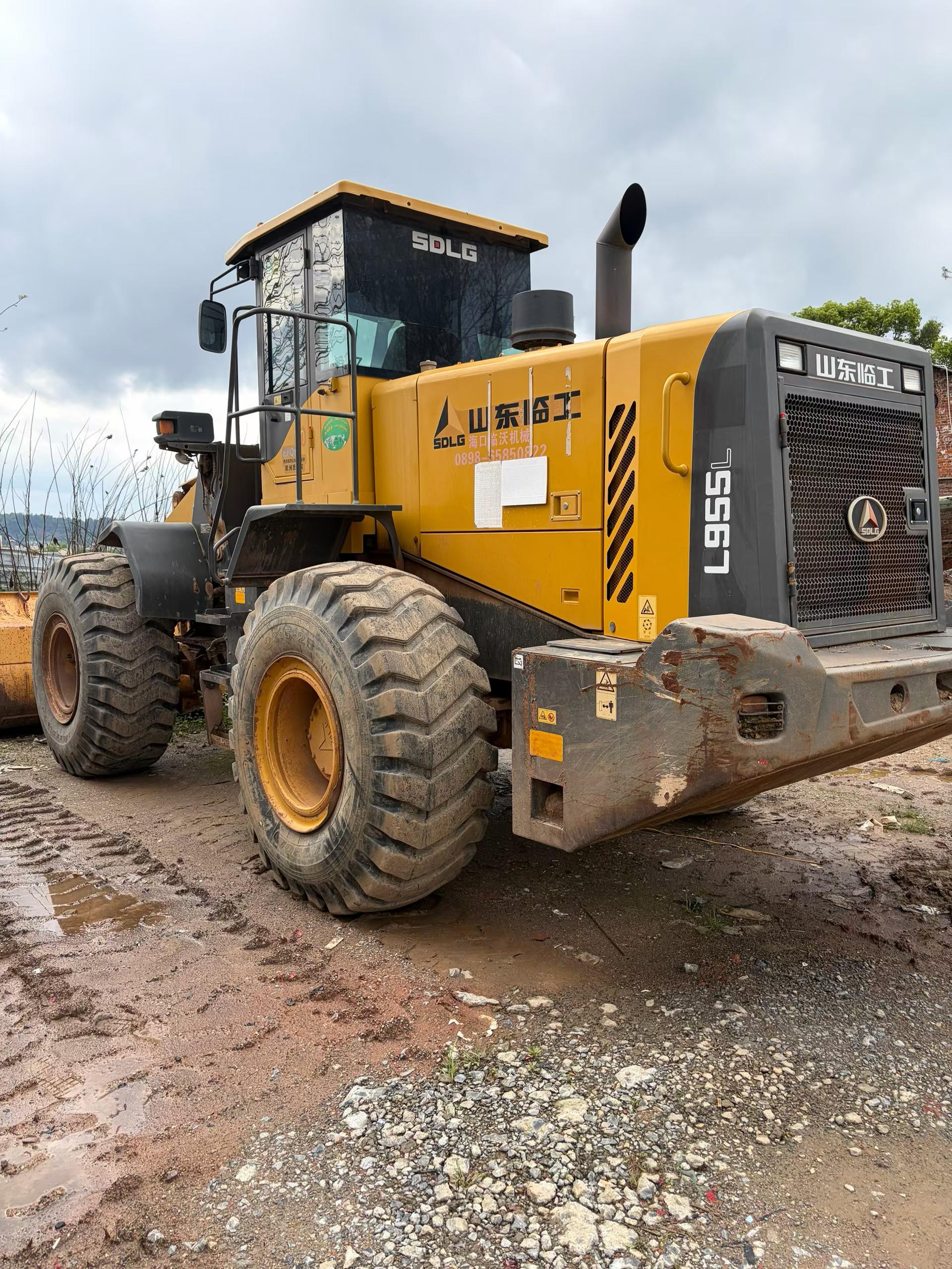 Buy SDLG L955L Used Loader / 2