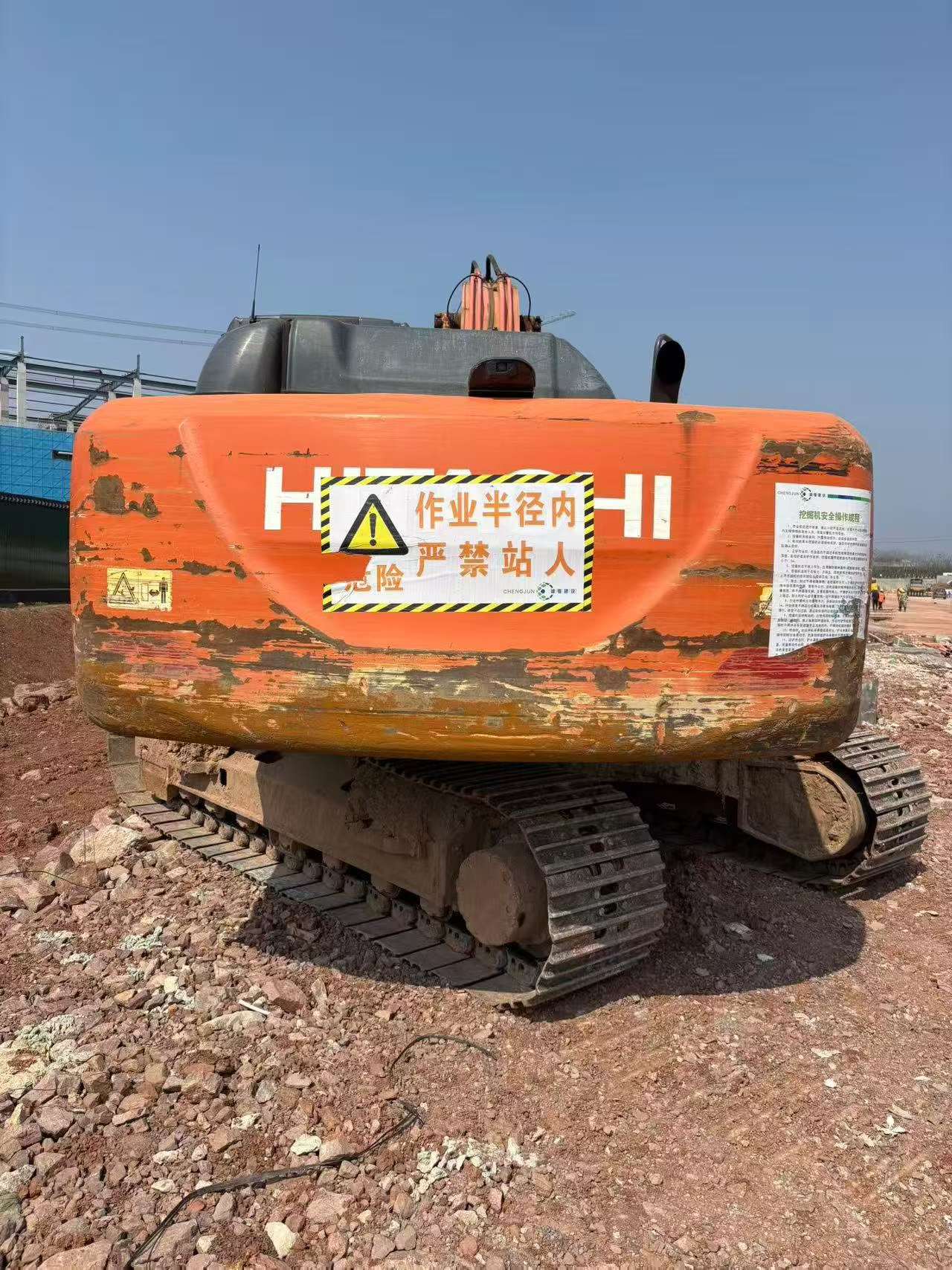 Buy Hitachi ZH200-5A Used Excavator / 2 Buy Hitachi ZH200-5A Used Excavator / 2