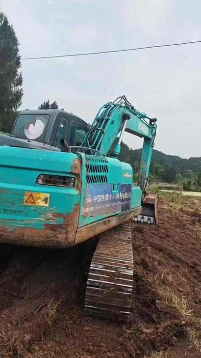 Buy Kobelco SK140 Used Excavator / 1