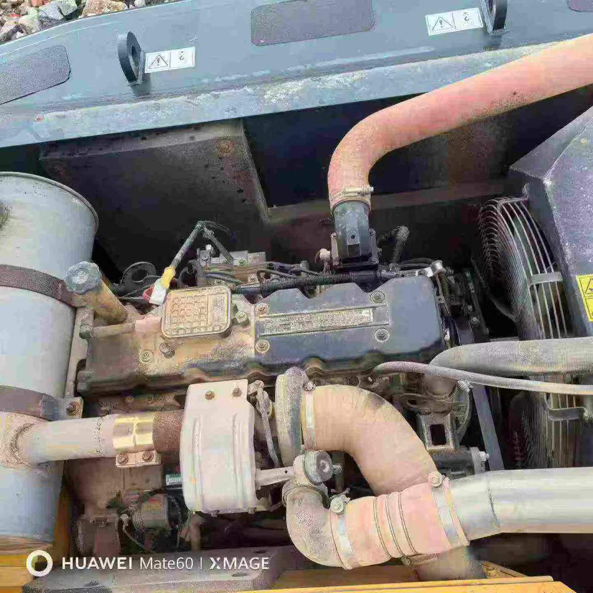 Compre Escavadeira Hyundai R215VS Usada / 8