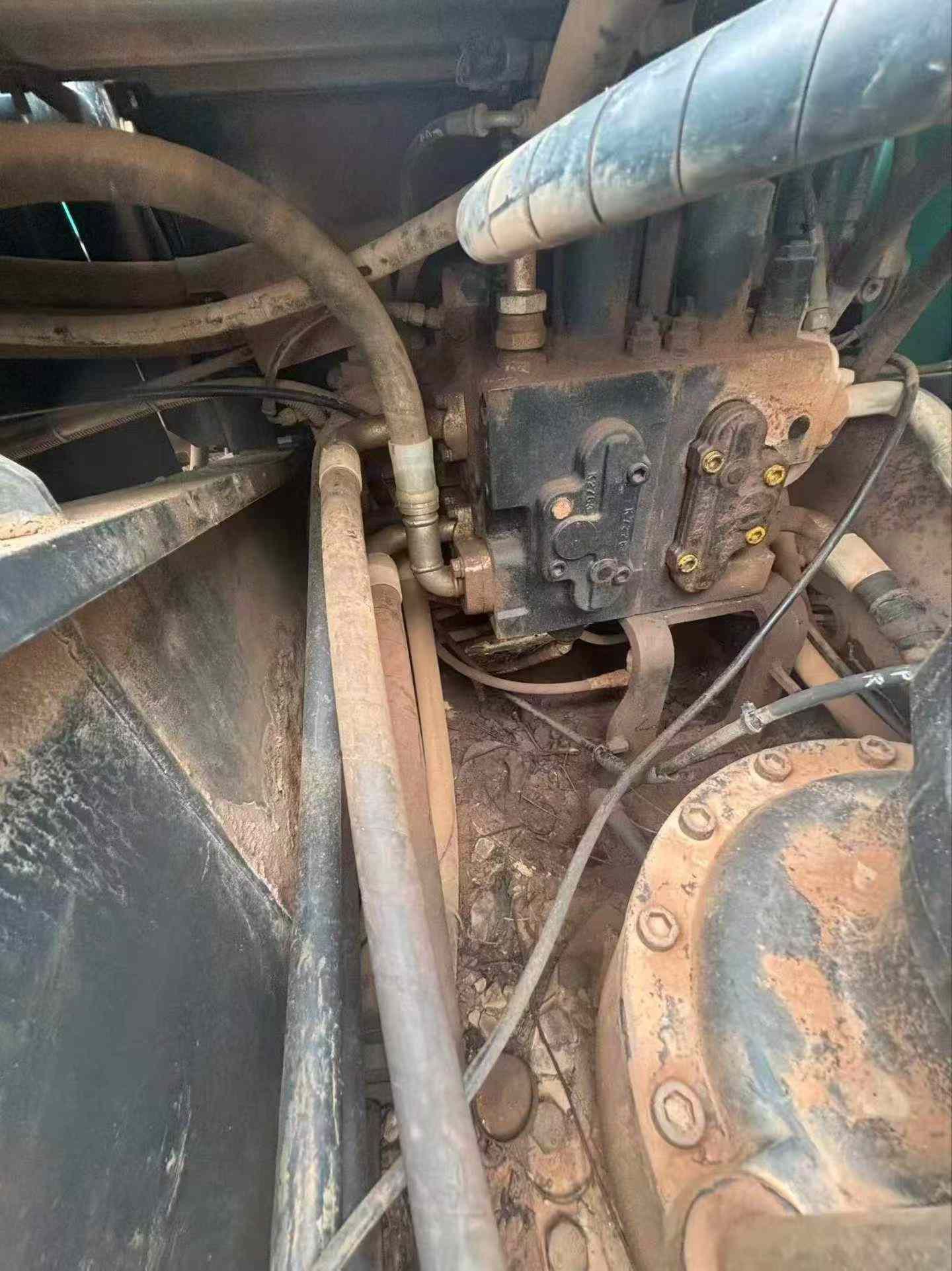 Compre Escavadeira Kobelco SK250 Usada / 2