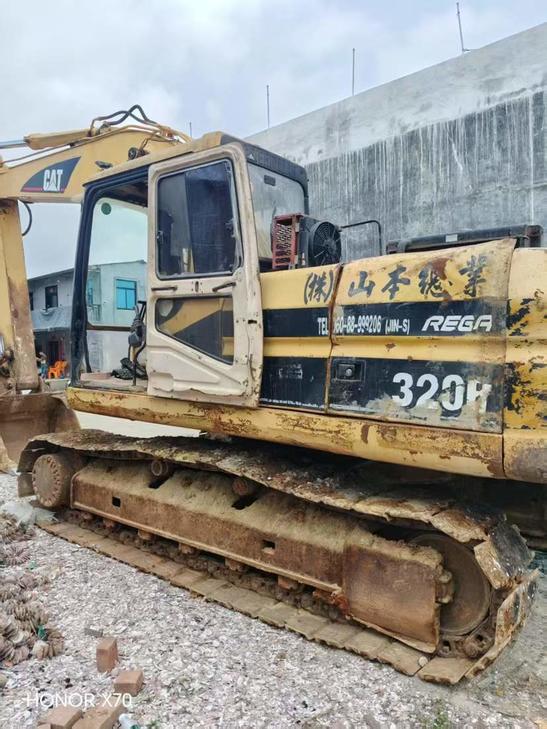 Buy Caterpillar 320B Used Excavator / 1