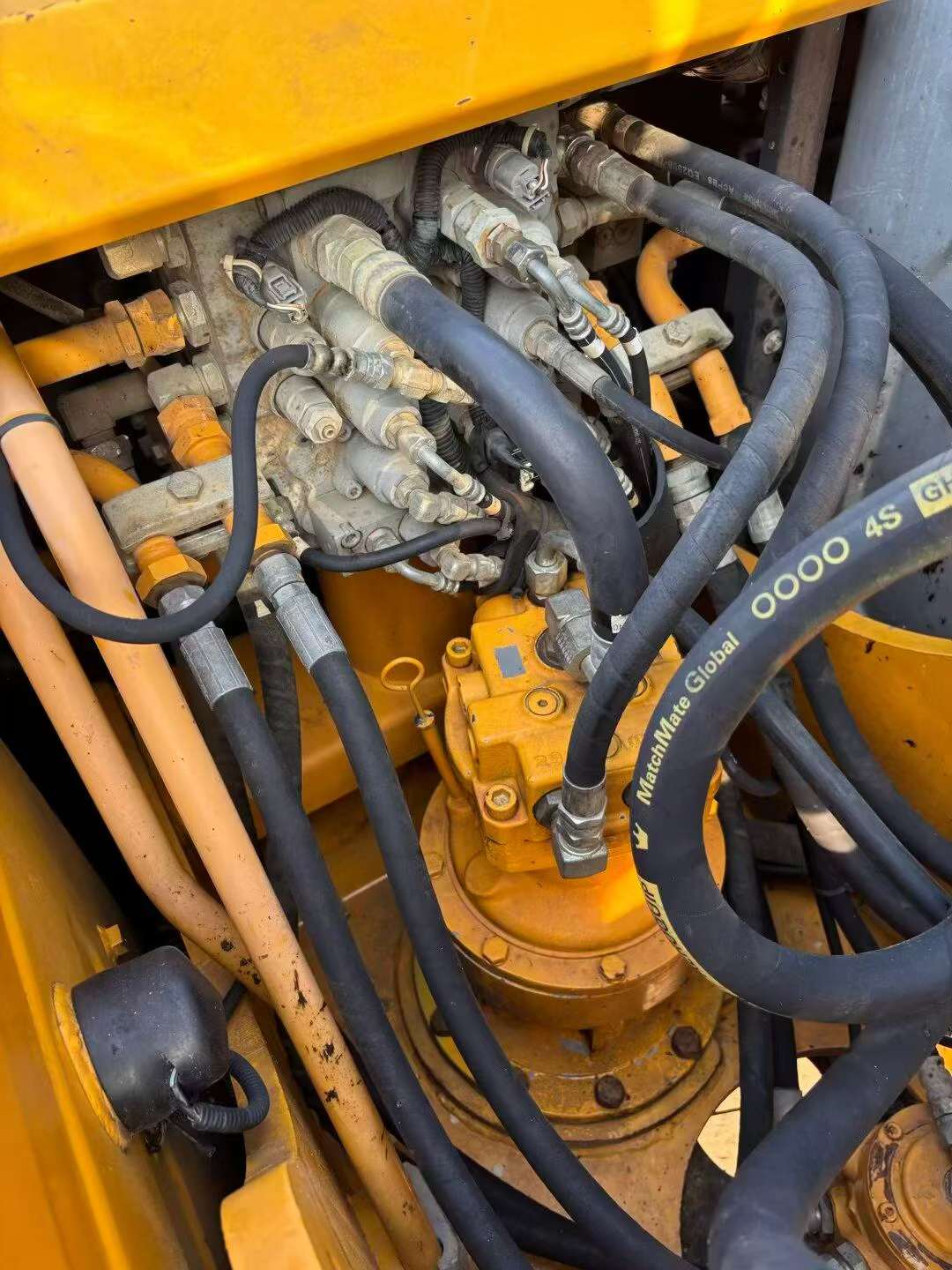 Compre Escavadeira Kato HD512R Usada / 5