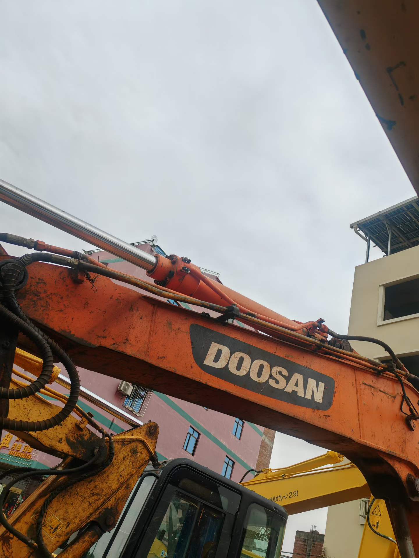 Buy Doosan DH80 Used Excavator / 2