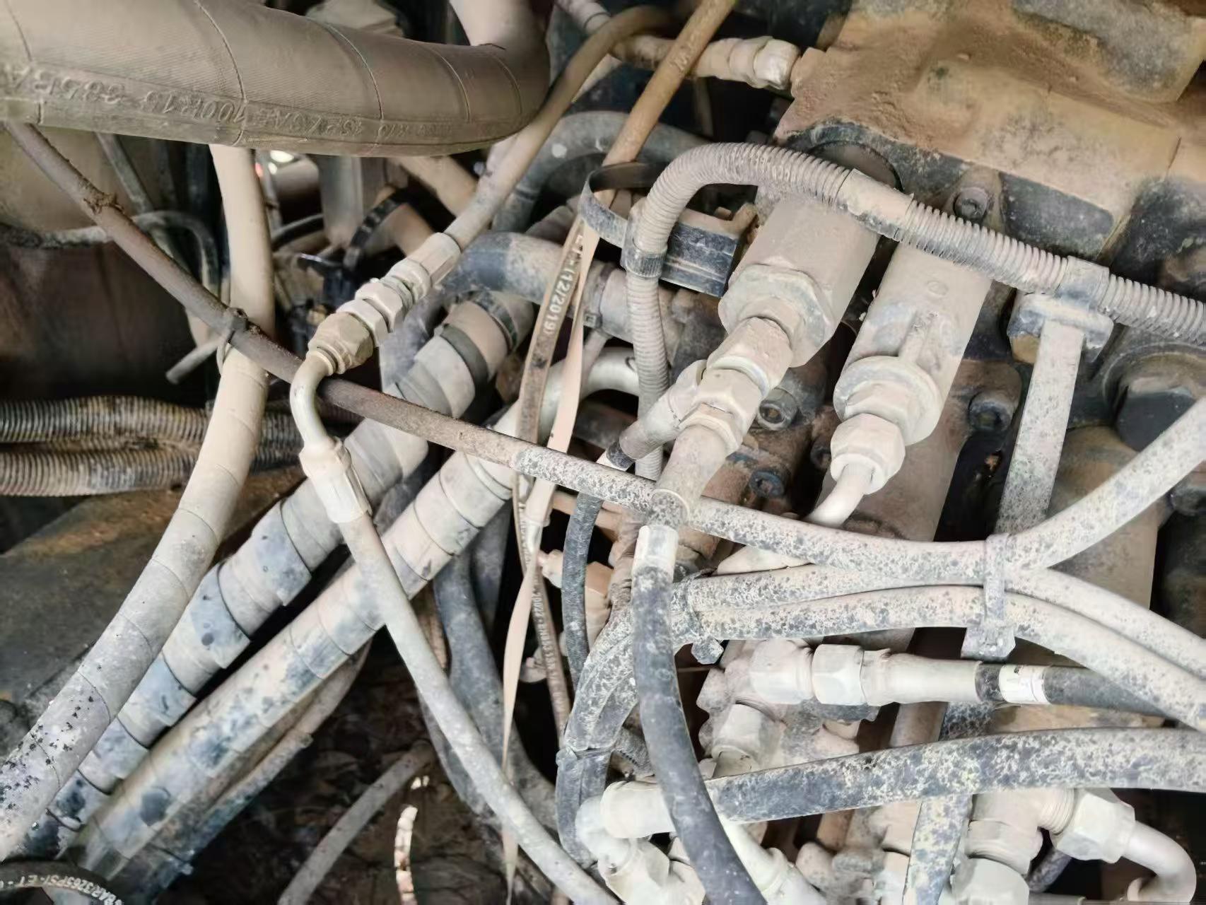 Compre Escavadeira Sumitomo SH210-5 Usada / 6