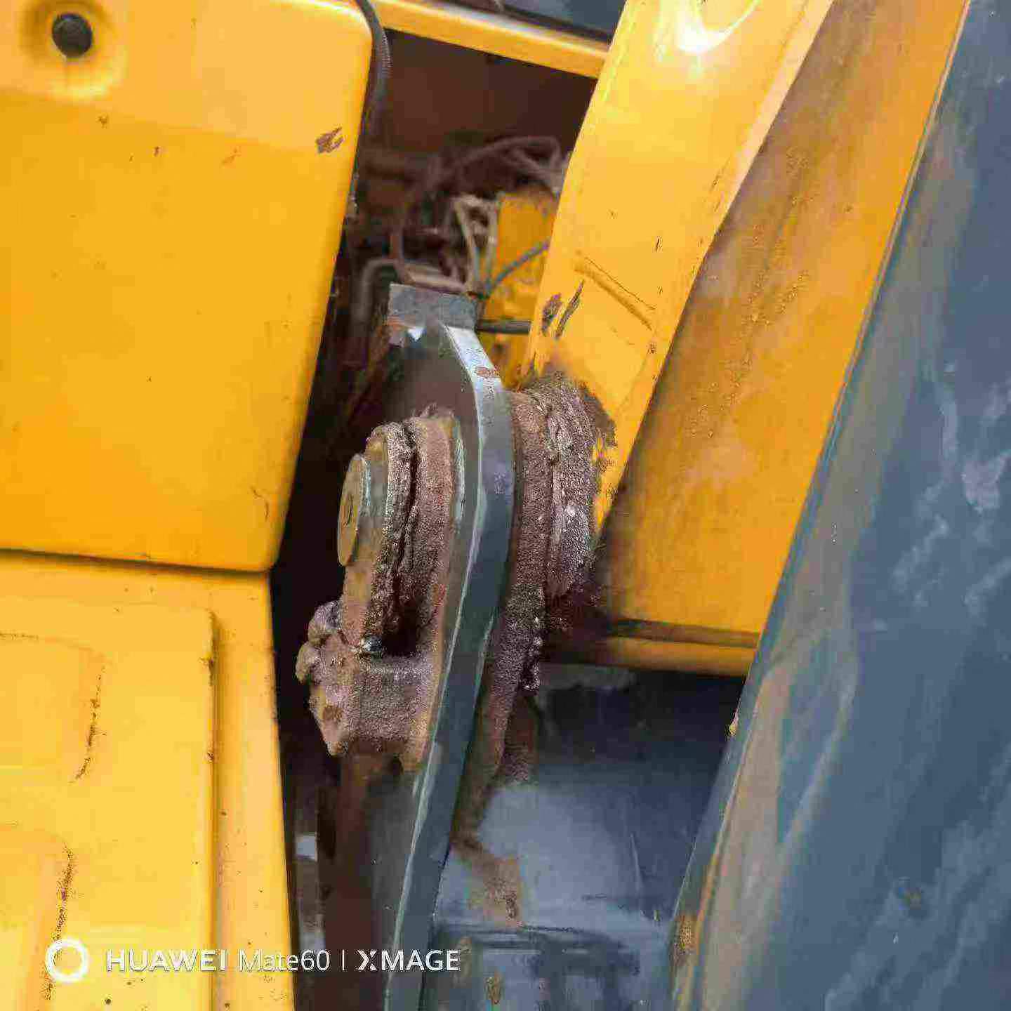 Compre Escavadeira Hyundai R215VS Usada / 5