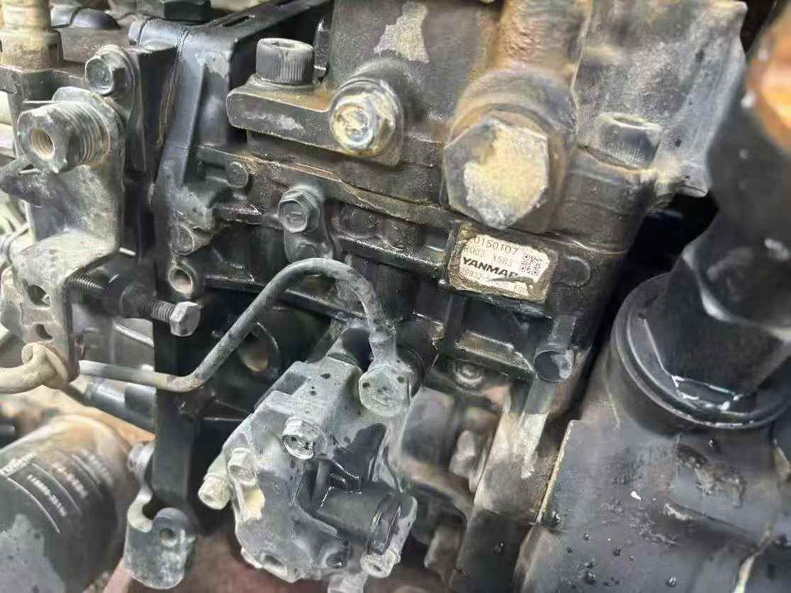 Compre Escavadeira Kobelco SK60-8 Usada / 6