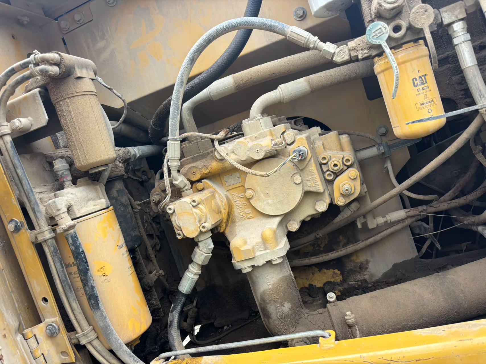 Buy Caterpillar 320D Used Excavator / 2