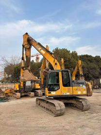 Buy XCMG LW150FV Used Excavator / 2 Buy XCMG LW150FV Used Excavator / 2