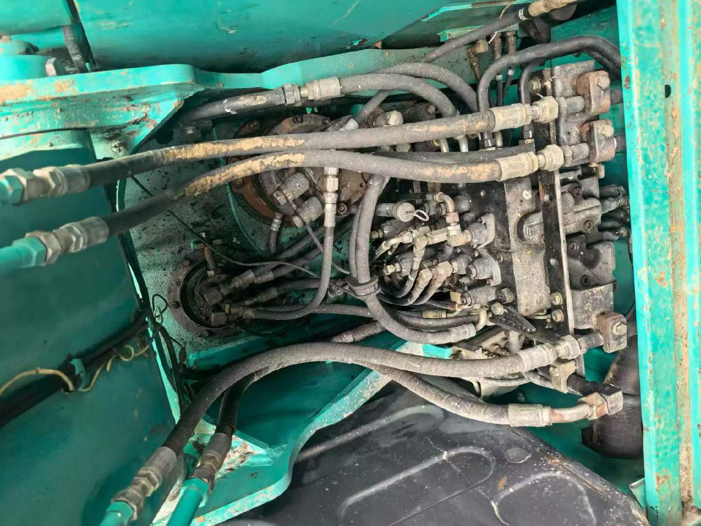 Buy Kobelco SK130 Used Excavator / 8