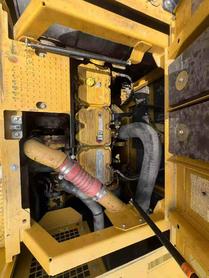 Buy Caterpillar 374D Used Excavator / 3 Buy Caterpillar 374D Used Excavator / 3