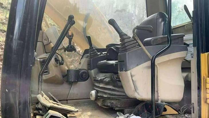 Buy Caterpillar 320A Used Excavator / 1