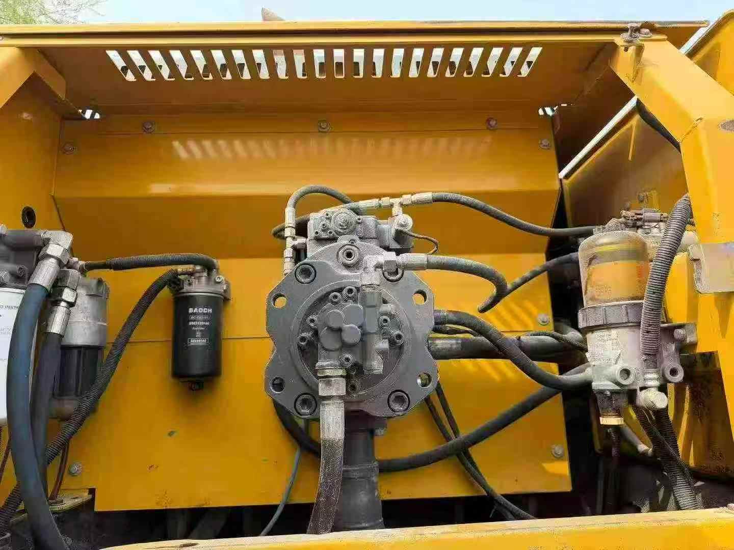 Buy XCMG ZL20E(D) Used Excavator / 6