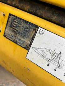 Buy Komatsu PC200-7 Used Excavator / 5 Buy Komatsu PC200-7 Used Excavator / 5