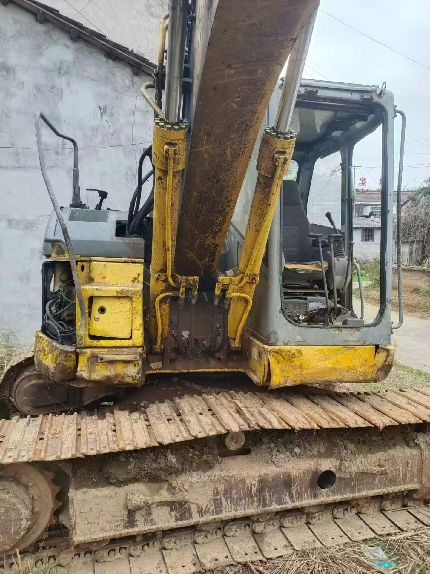 Buy Komatsu PC128US-2 Used Excavator