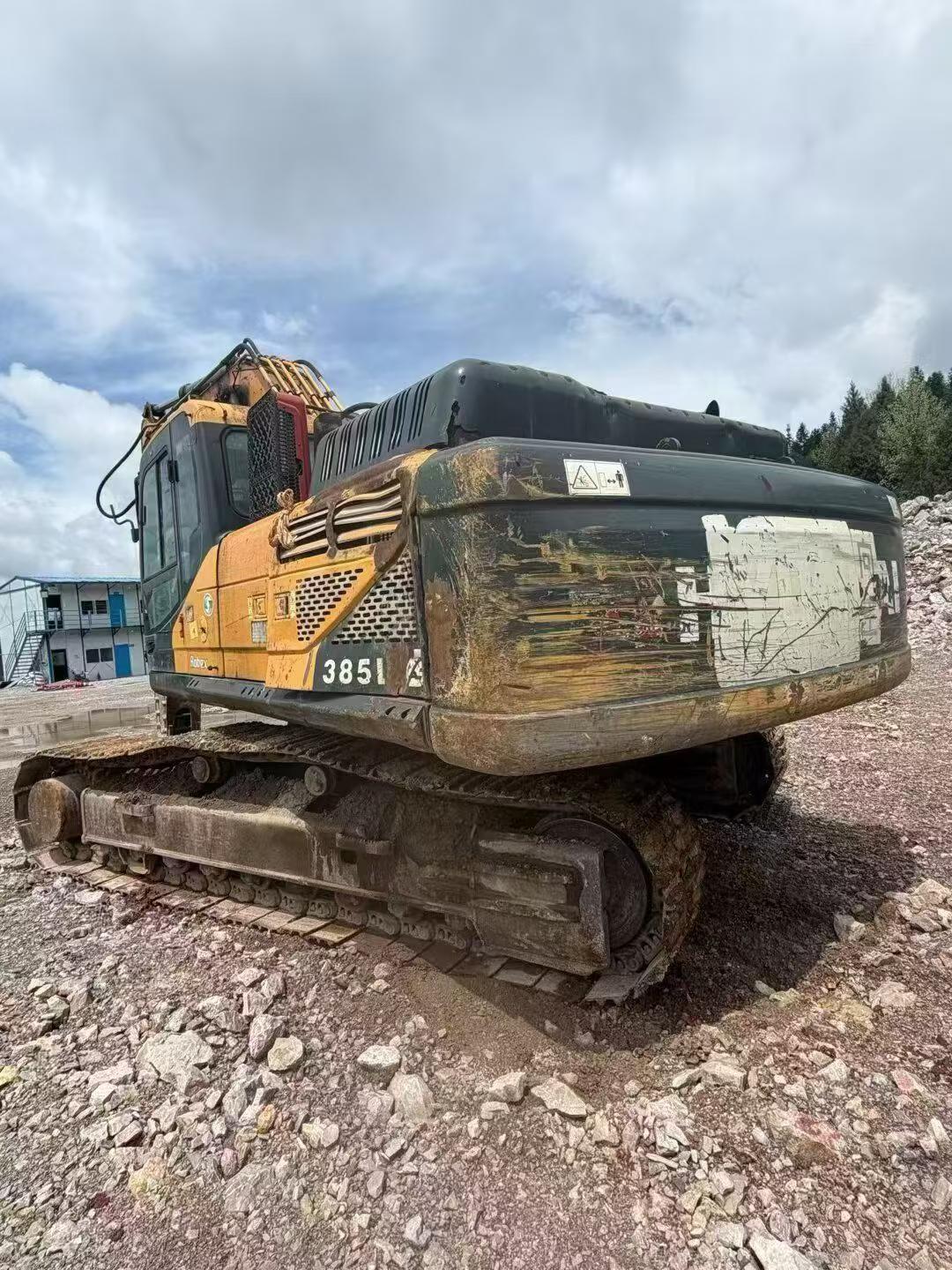 Compre Escavadeira Hyundai R350LVS Usada / 2