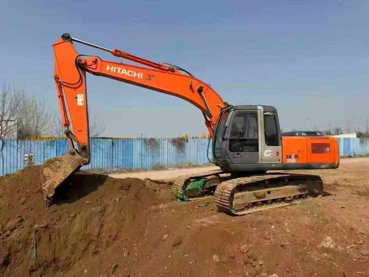 Buy Hitachi ZX200-3G Used Excavator / 1