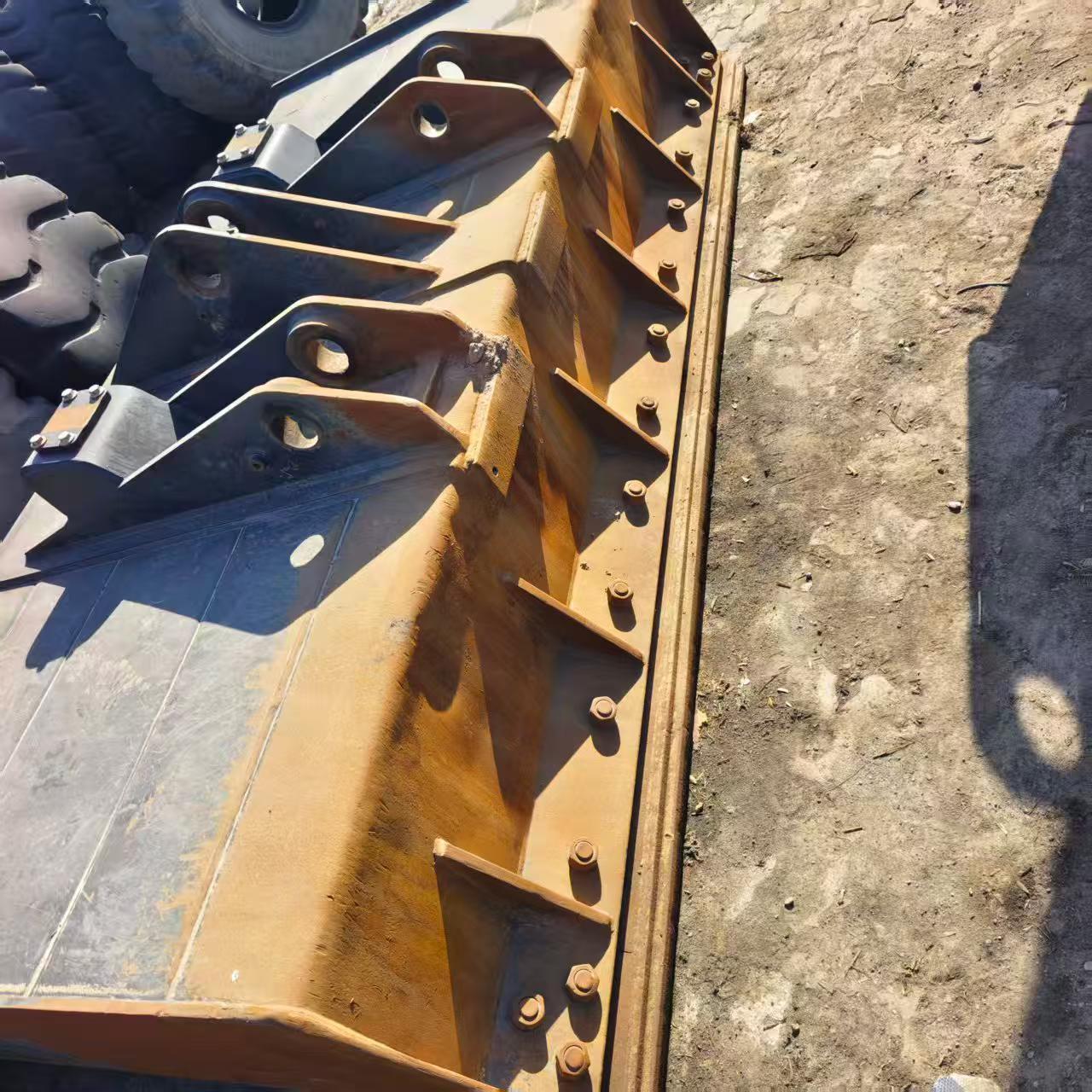 Buy LiuGong CLG862 Used Loader / 3