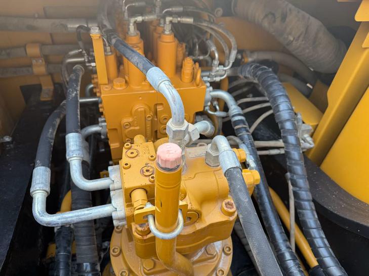 Buy Sany SY245H Used Excavator / 1