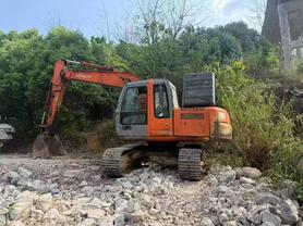 Buy Hitachi EX130H-5 Used Excavator / 3 Buy Hitachi EX130H-5 Used Excavator / 3