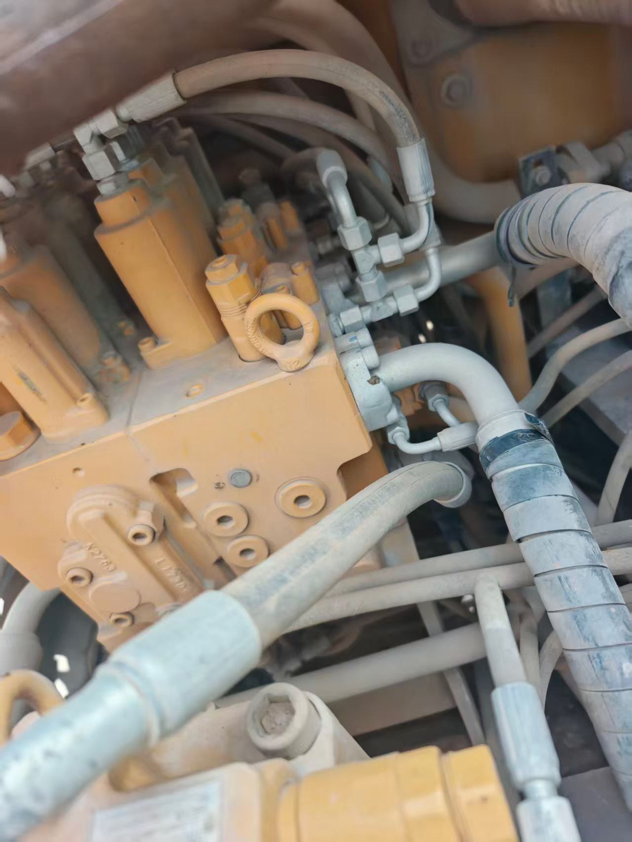 Compre Escavadeira Sany SY245H Usada / 7