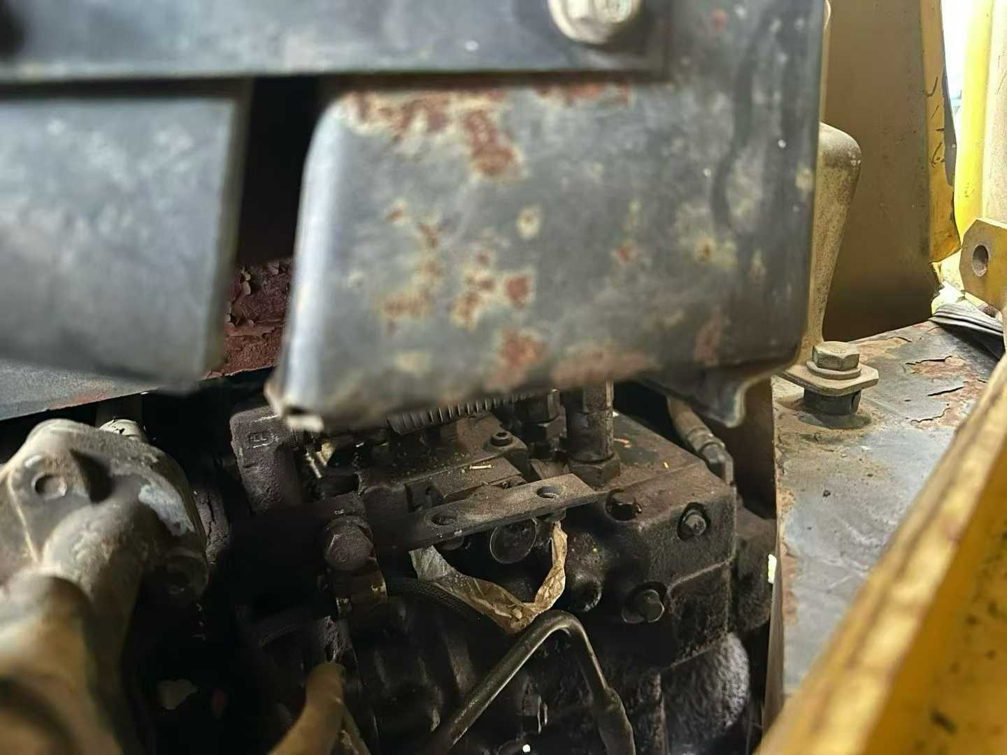 Compre Escavadeira Komatsu PC60-8 Usada / 2