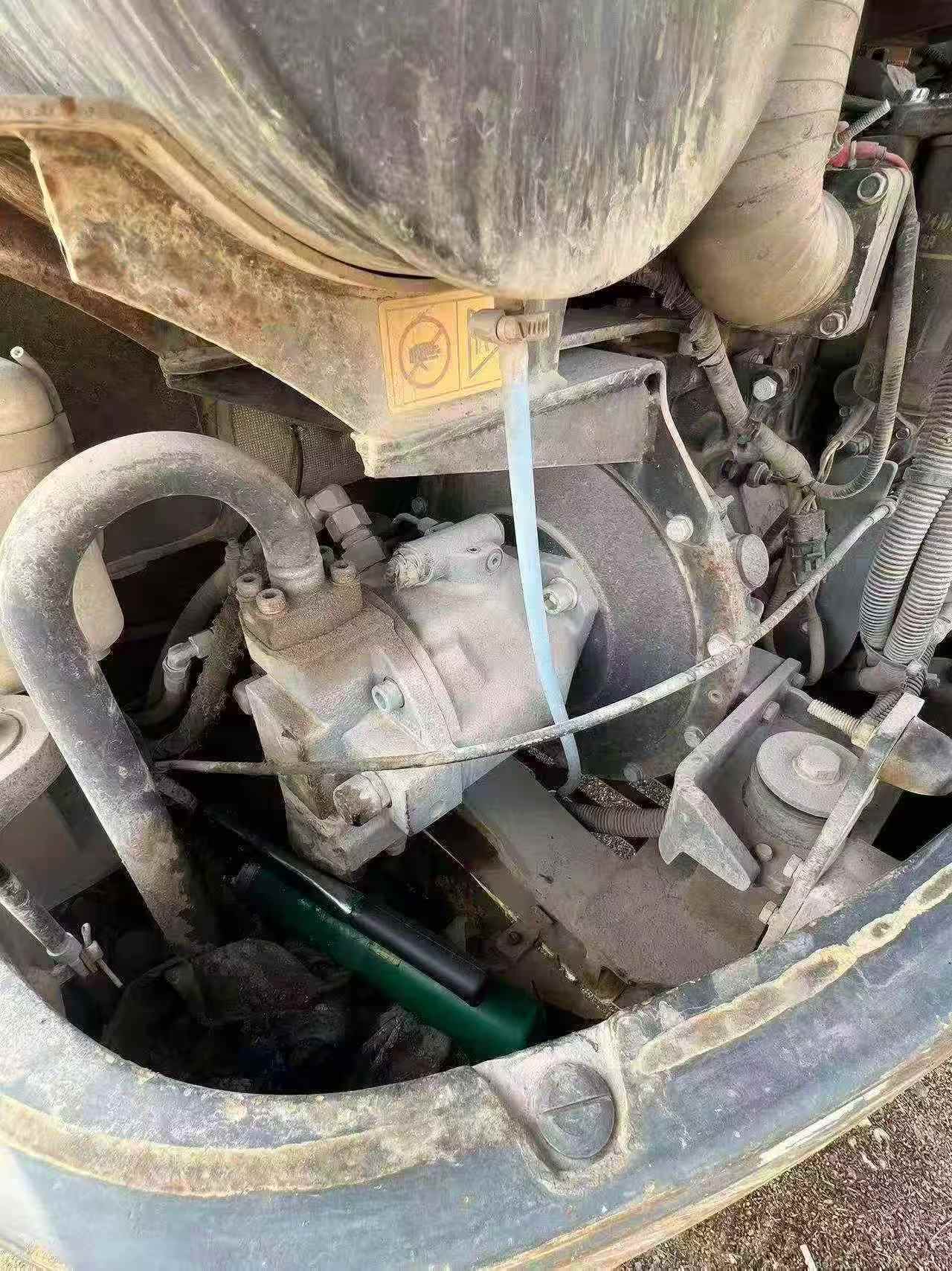 Buy XCMG LW60G Used Excavator / 7