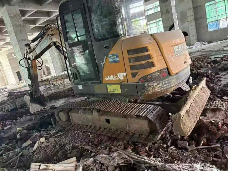 Buy Sany SY60 Used Excavator / 1