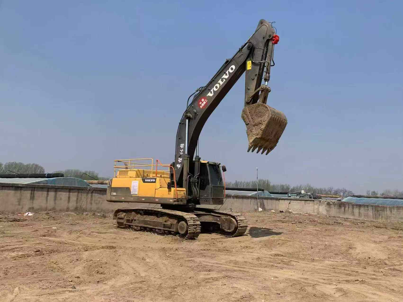 Buy Volvo EC380DL Used Excavator / 4