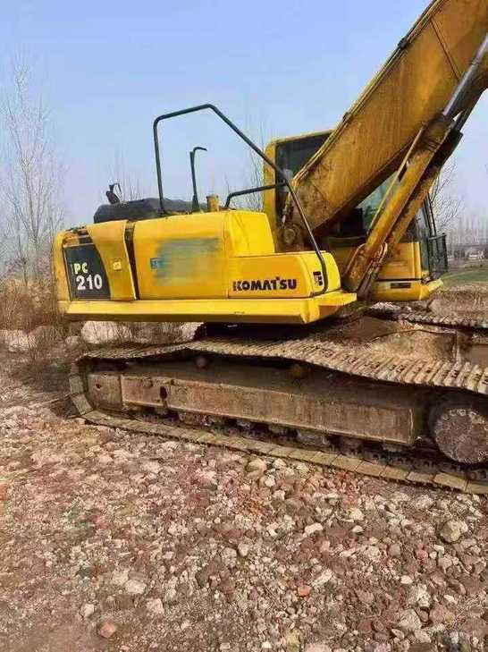 Buy Komatsu PC210 Used Excavator / 1