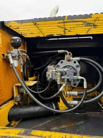 Buy Kato 820-3SP Used Excavator / 4 Buy Kato 820-3SP Used Excavator / 4