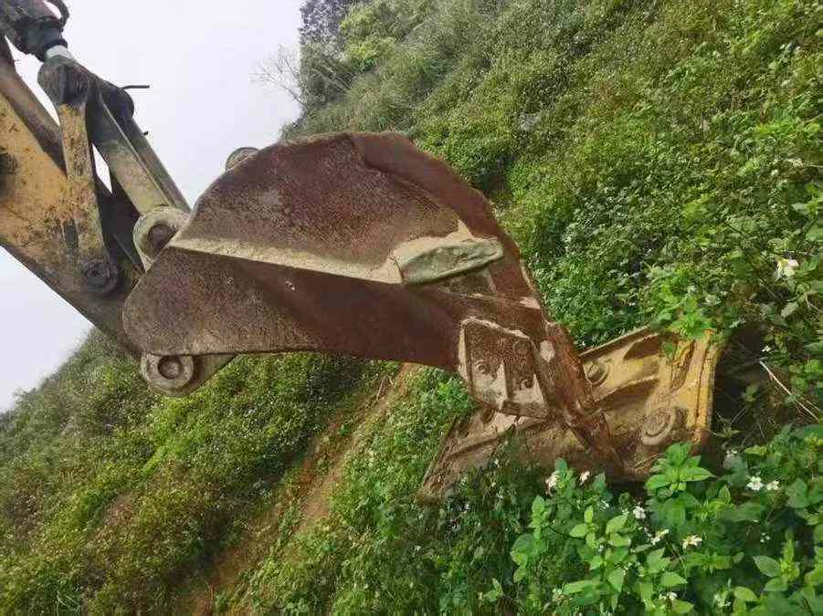 Buy Caterpillar 320A Used Excavator / 2