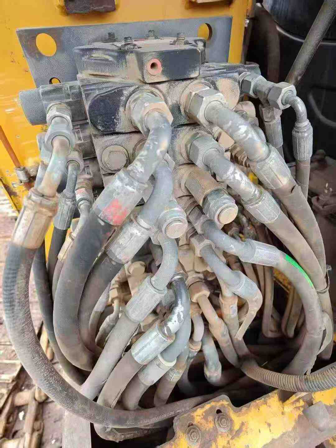 Buy XCMG LW60G Used Excavator / 2