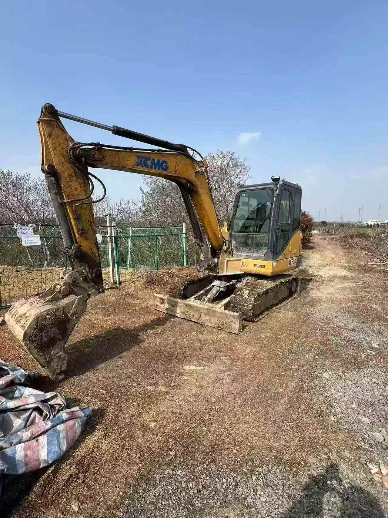 Buy XCMG LW60G Used Excavator / 5